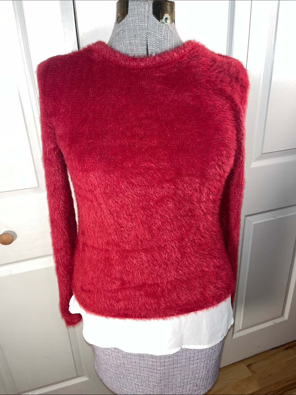 Plush Fitted Crewneck Fuzzy Sweater in Deep Red